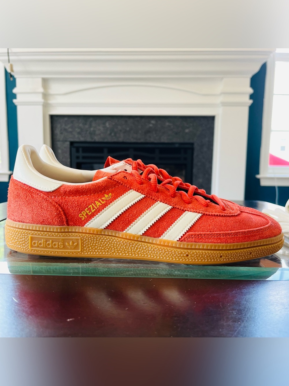 Sz 9 Adidas Handball Spezia Red/ Gum IG6191 Men's Sneakers New